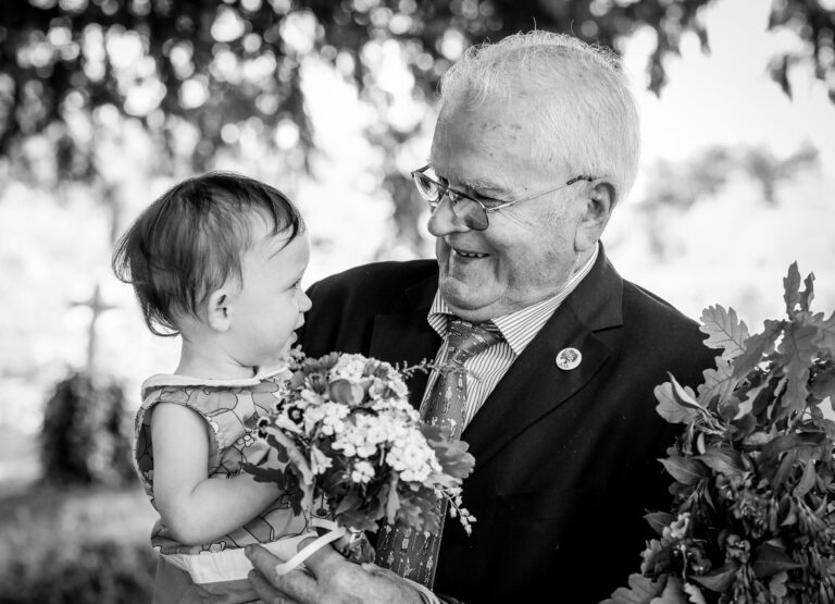 1583350839-4 – FOWNHOPE-CATCHER 219 CROP